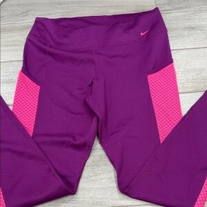 Nike Women's Leggings in Purple and Pink